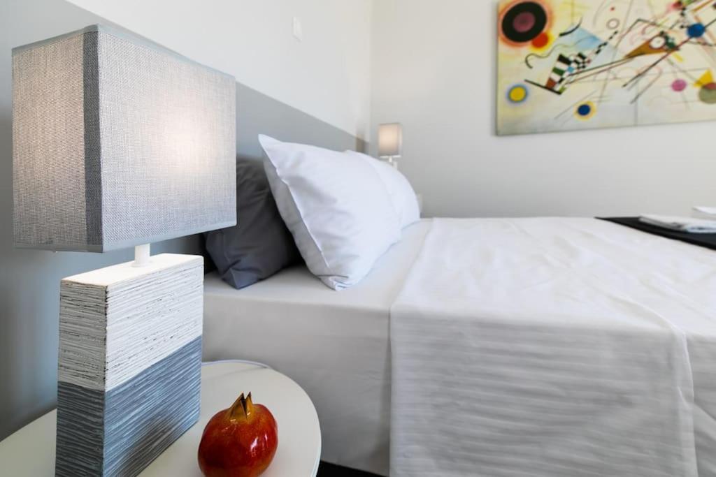 Luminous Studio In Plaka, Next To Syntagma Атина Екстериор снимка